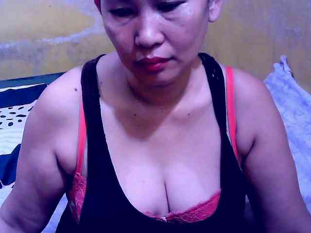 SweetMonlight webcam