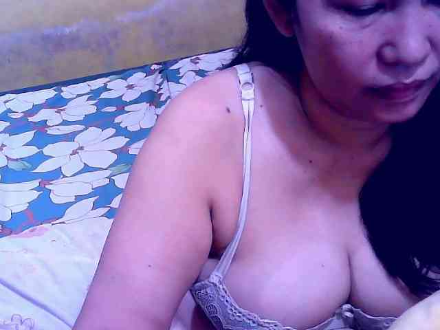 SweetMonlight webcam
