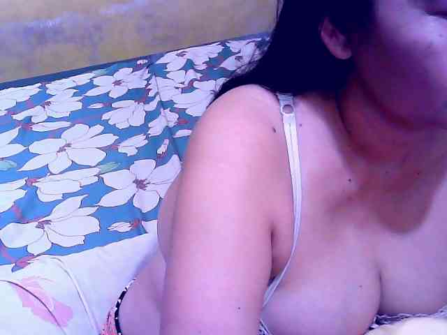 SweetMonlight webcam