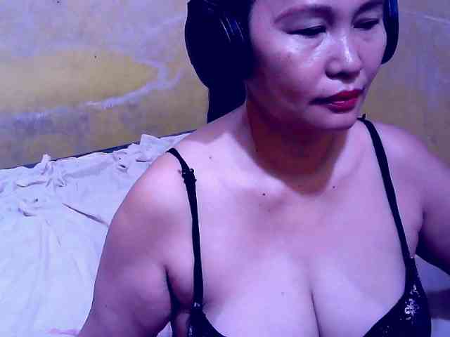 SweetMonlight webcam