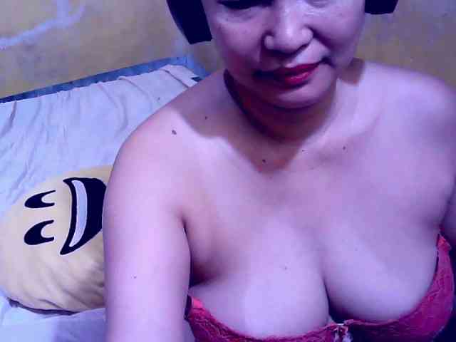 SweetMonlight webcam