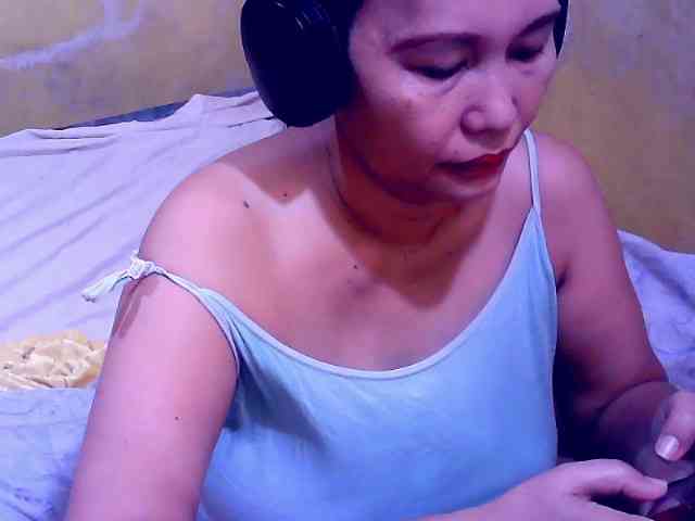 SweetMonlight webcam