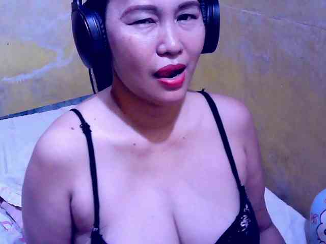 SweetMonlight webcam