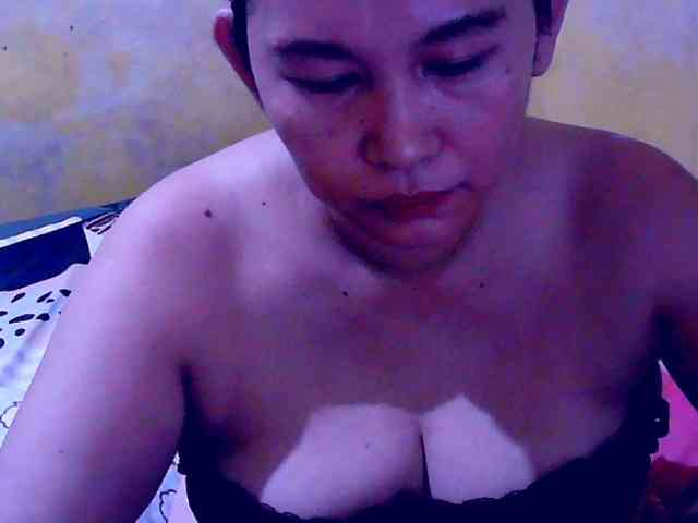 SweetMonlight webcam