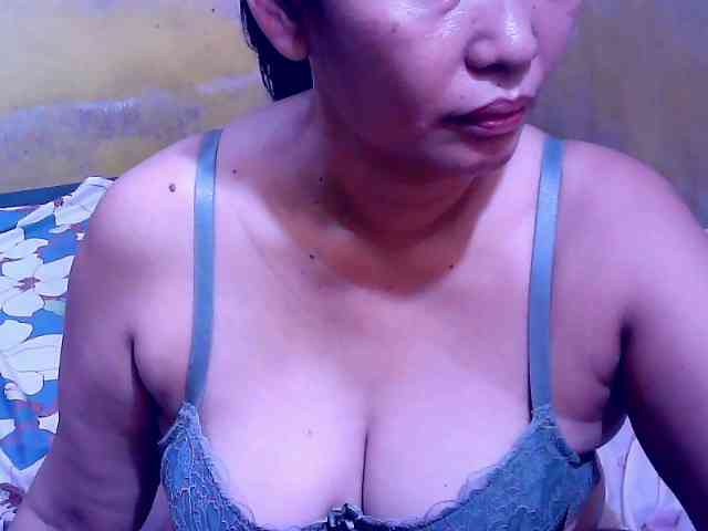 SweetMonlight webcam
