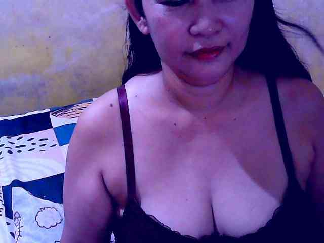 SweetMonlight webcam