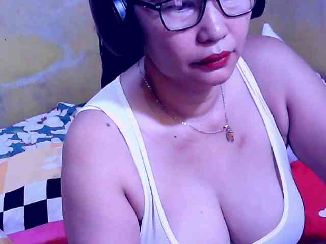 SweetMonlight webcam