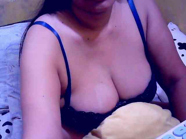 SweetMonlight webcam