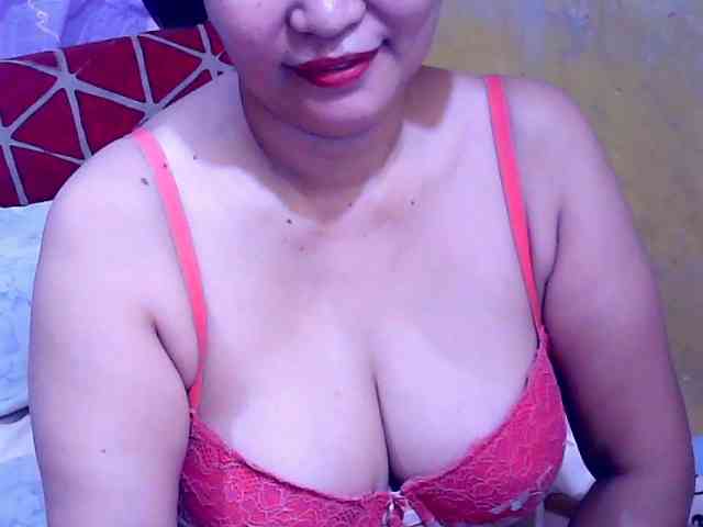 SweetMonlight webcam