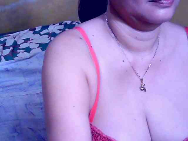 SweetMonlight webcam
