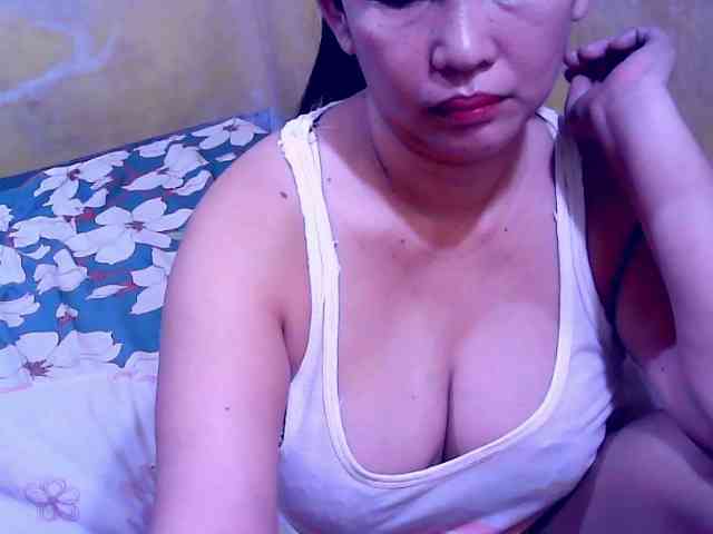 SweetMonlight webcam