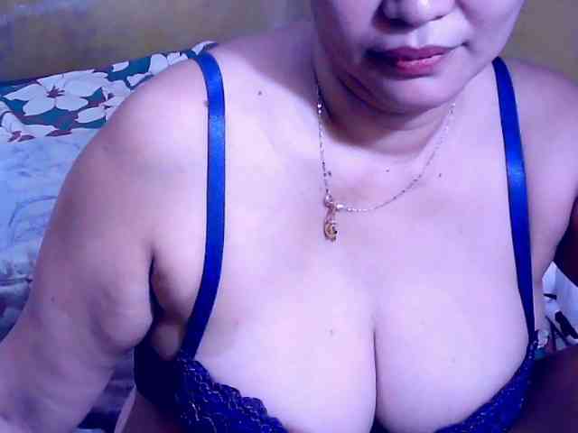 SweetMonlight webcam