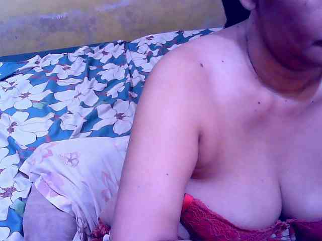 SweetMonlight webcam