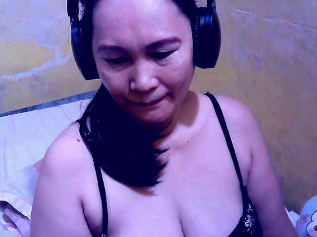 SweetMonlight webcam