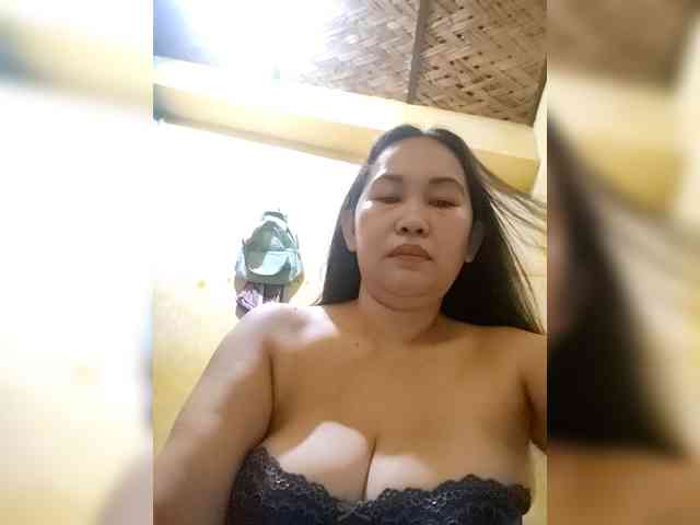 SweetMonlight webcam