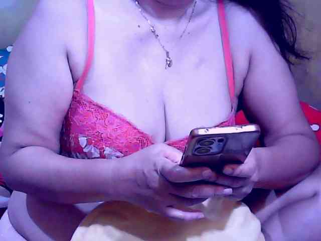 SweetMonlight webcam