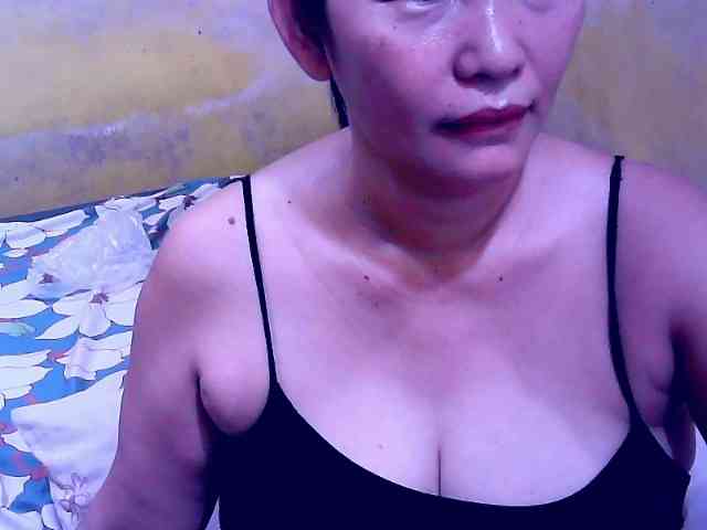 SweetMonlight webcam