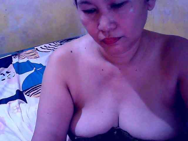 SweetMonlight webcam