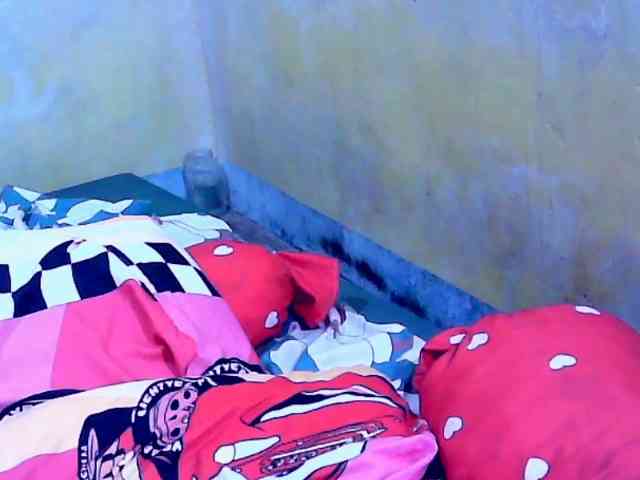 SweetMonlight webcam