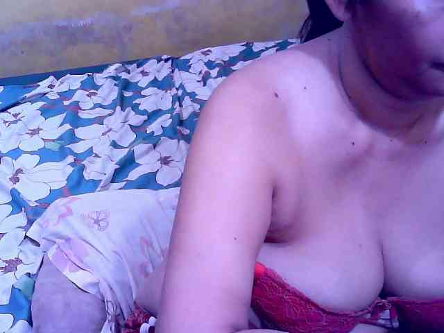 SweetMonlight webcam