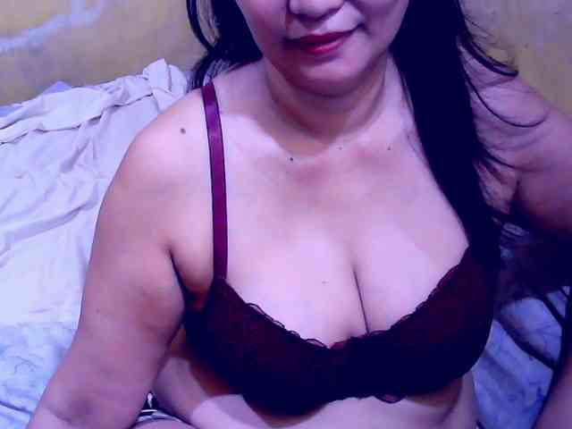 SweetMonlight webcam