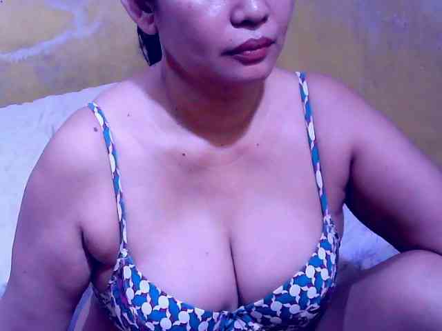 SweetMonlight webcam