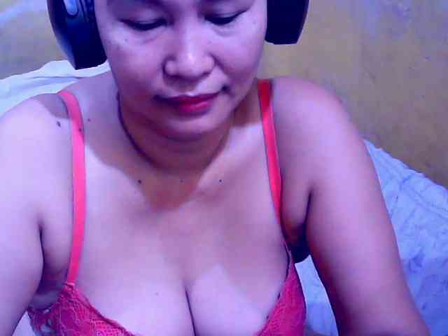 SweetMonlight webcam