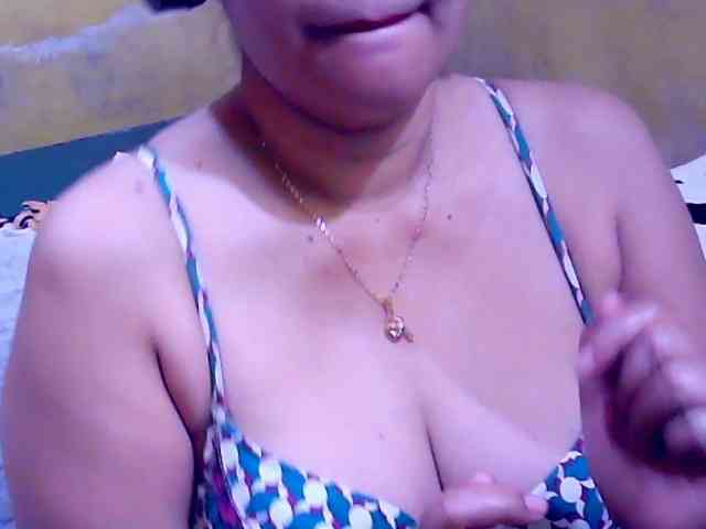 SweetMonlight webcam