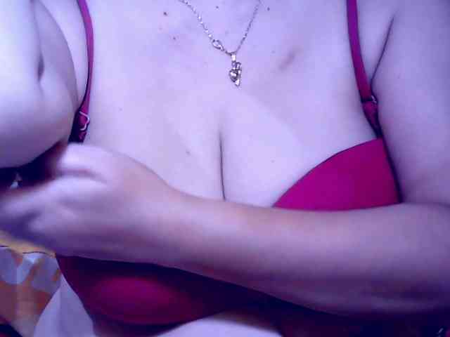 SweetMonlight webcam