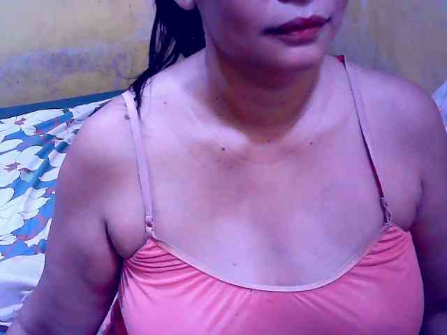 SweetMonlight webcam