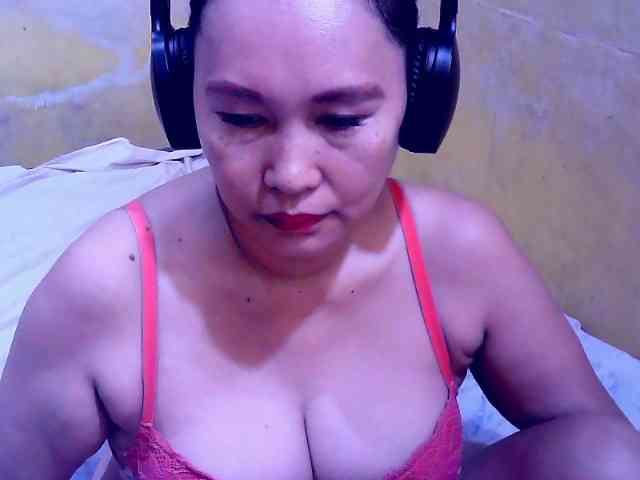 SweetMonlight webcam