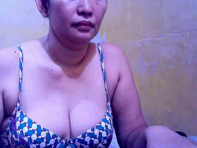 SweetMonlight webcam