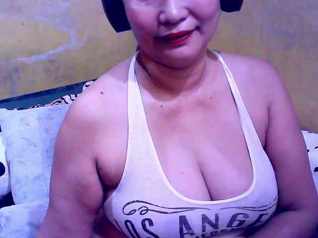 SweetMonlight webcam