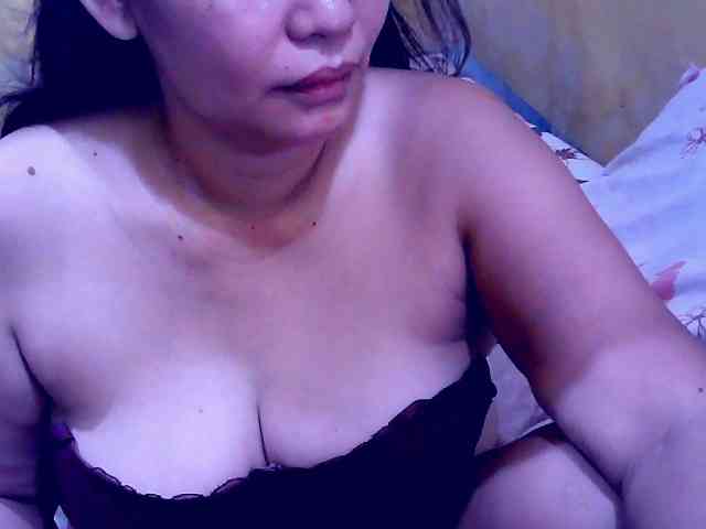 SweetMonlight webcam
