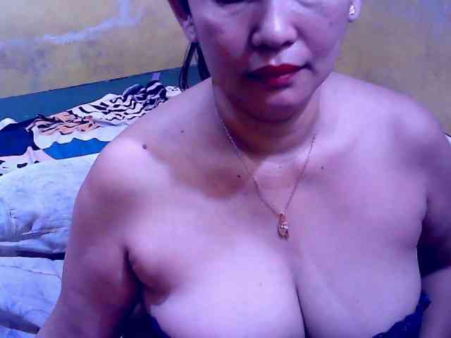 SweetMonlight webcam
