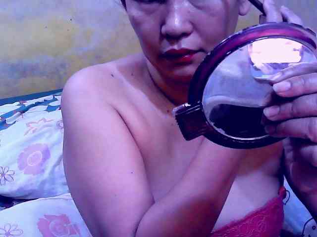 SweetMonlight webcam