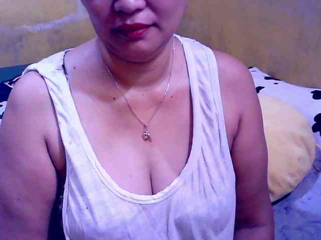 SweetMonlight webcam