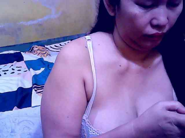 SweetMonlight webcam