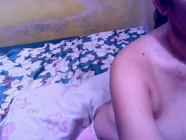 SweetMonlight webcam