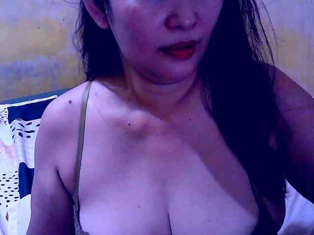 SweetMonlight webcam