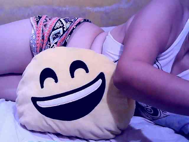 SweetMonlight webcam