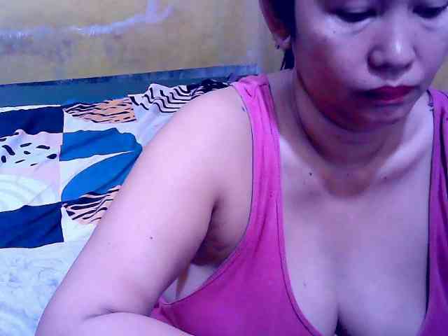 SweetMonlight webcam