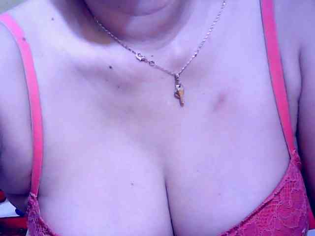 SweetMonlight webcam