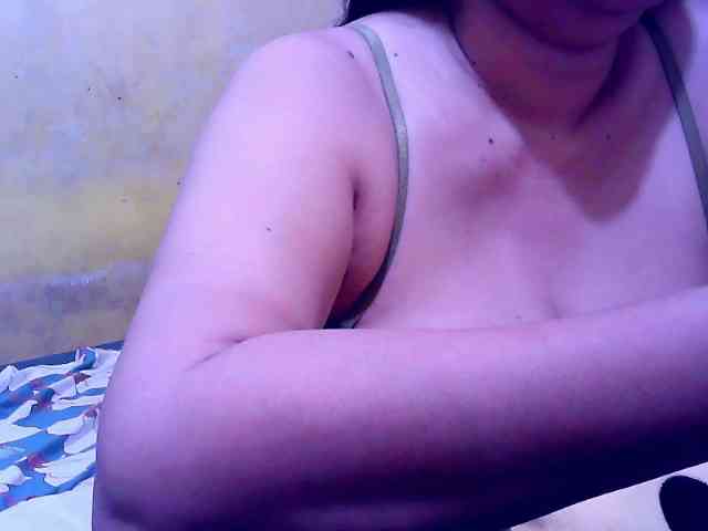 SweetMonlight webcam