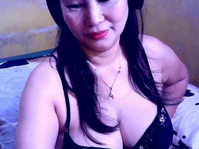 SweetMonlight webcam