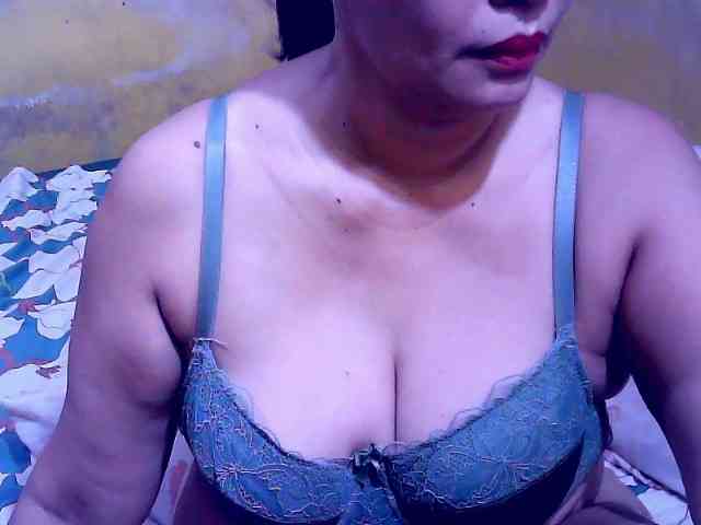 SweetMonlight webcam