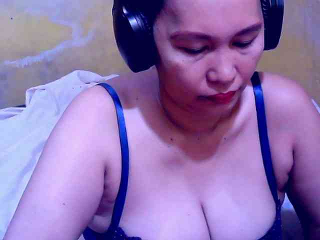 SweetMonlight webcam