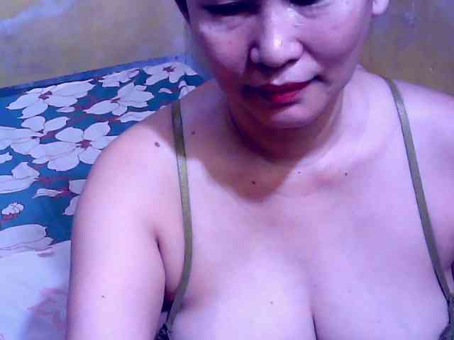 SweetMonlight webcam