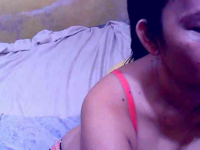 SweetMonlight webcam