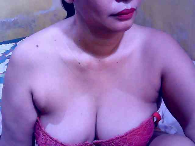 SweetMonlight webcam